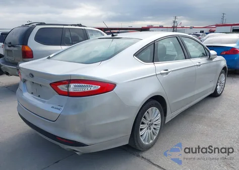 2016 Ford Fusion Hybrid Se из США, поврежденный, VIN 3FA6P0LU3GR285698